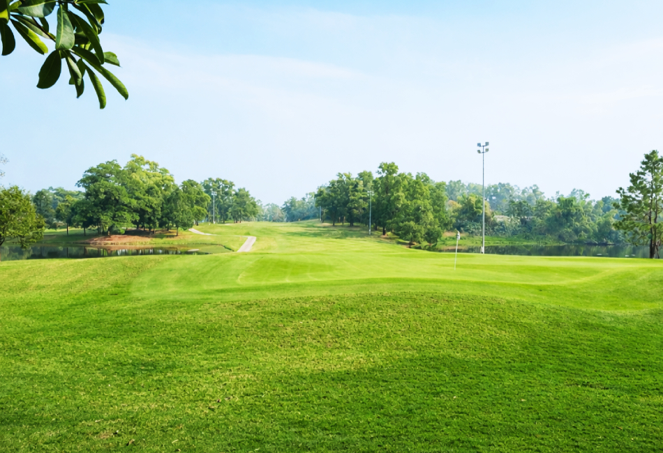 hanoi vietnam golf course